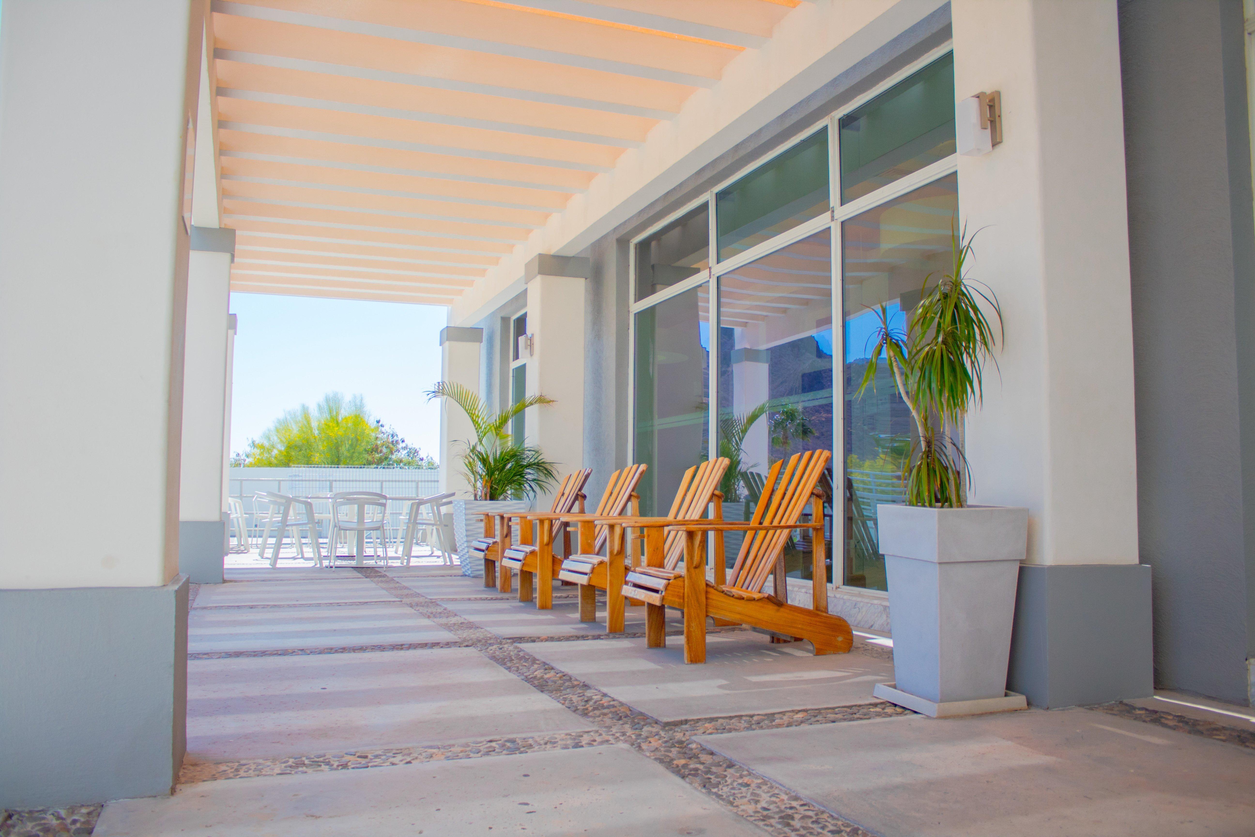 Holiday Inn Express Guaymas By Ihg Zewnętrze zdjęcie The hotel's lobby