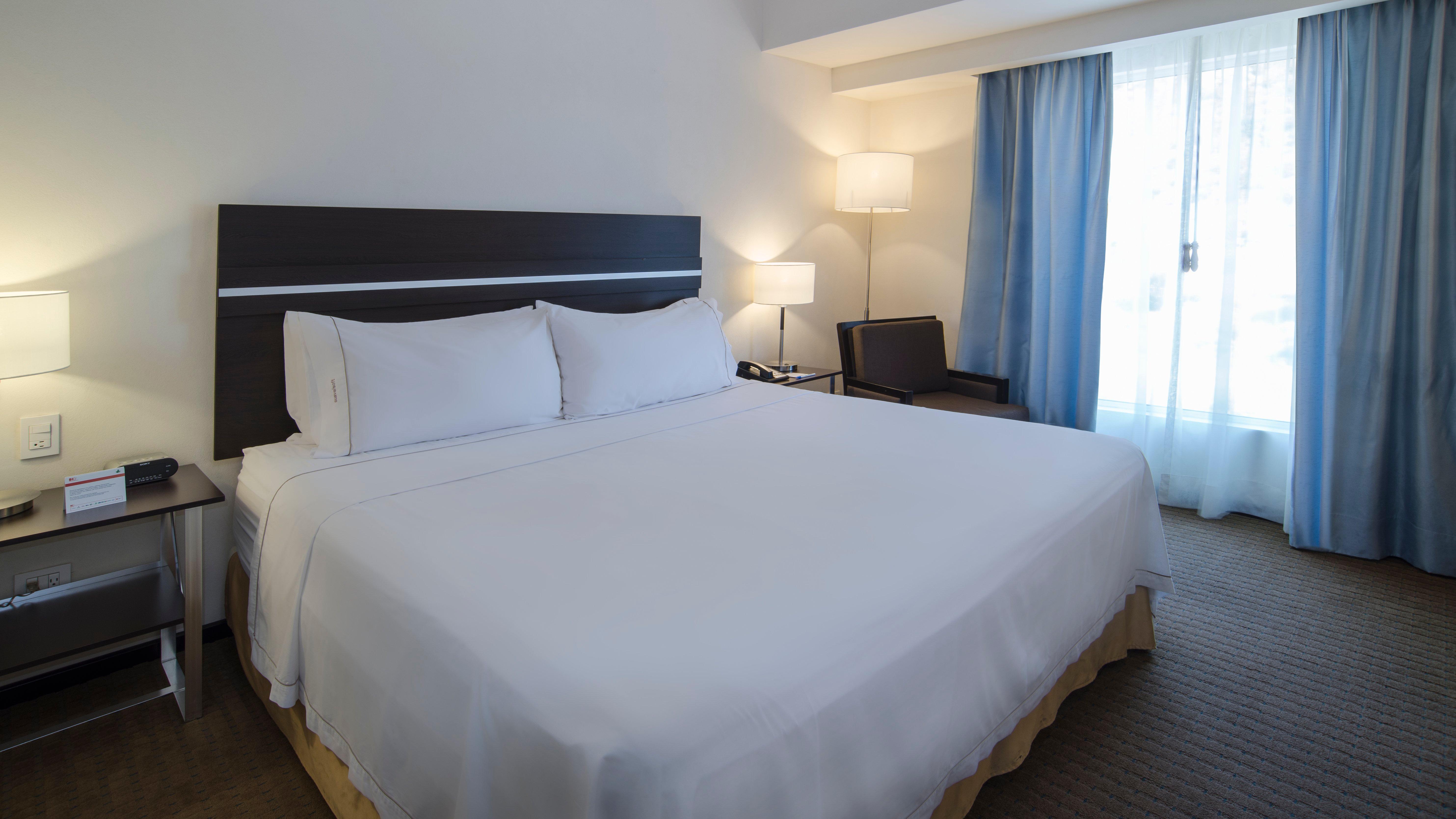 Holiday Inn Express Guaymas By Ihg Zewnętrze zdjęcie A typical bedroom at the Residence Inn