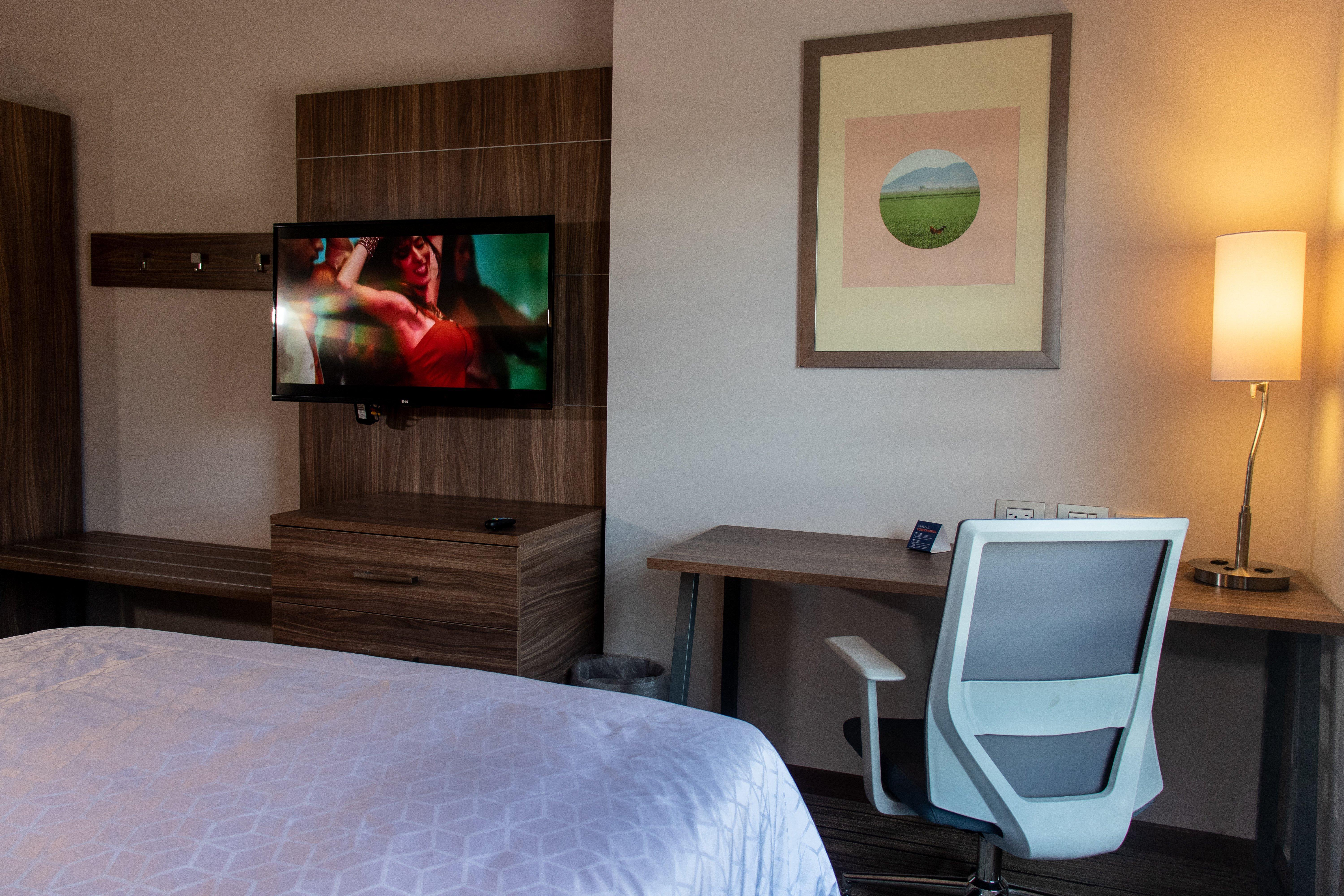 Holiday Inn Express Guaymas By Ihg Zewnętrze zdjęcie A room at the Hilton Garden Inn in San Francisco