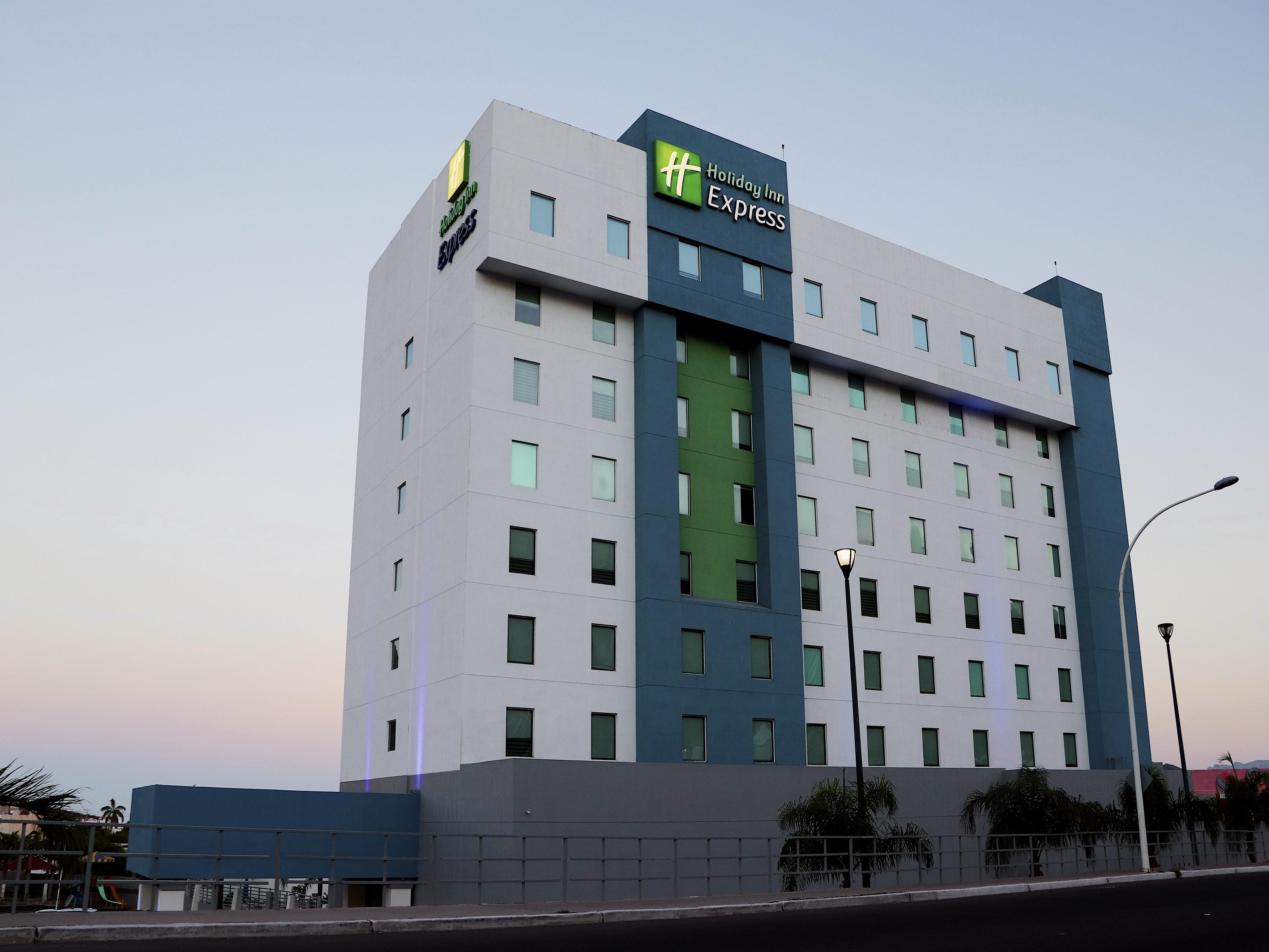 Holiday Inn Express Guaymas By Ihg Zewnętrze zdjęcie Holiday Inn Express in Tijuana, Mexico